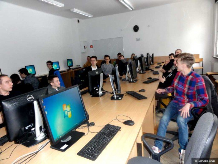 kpsw-zaprasza-uczniow-na-ciekawe-zajecia-foto-67234