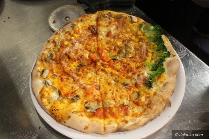 mali-kucharze-robili-pizze-foto-67249