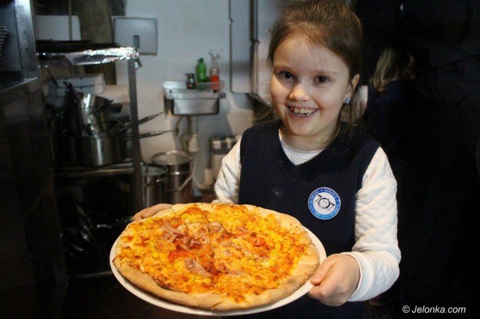 mali-kucharze-robili-pizze-foto-67249