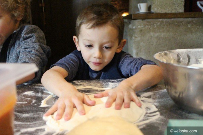 mali-kucharze-robili-pizze-foto-67249