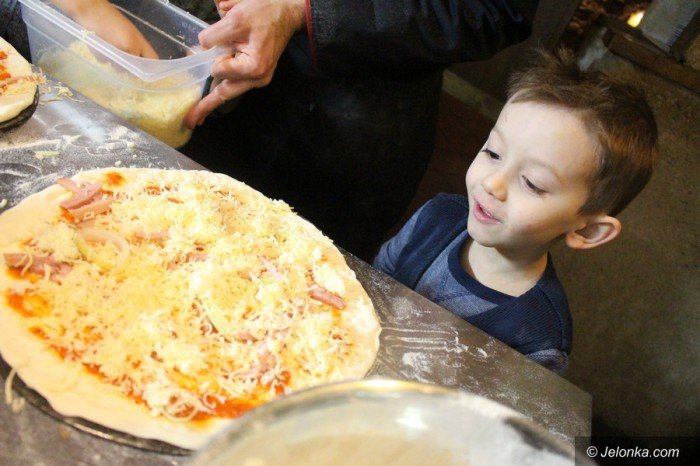 mali-kucharze-robili-pizze-foto-67249