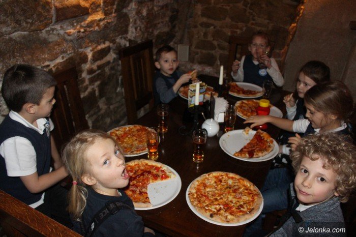 mali-kucharze-robili-pizze-foto-67249