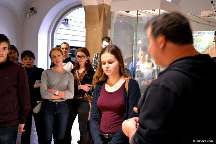 licealisci-z-regionu-zwiedzali-muzeum-karkonoskie-foto-67283