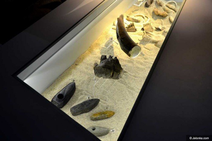 licealisci-z-regionu-zwiedzali-muzeum-karkonoskie-foto-67283