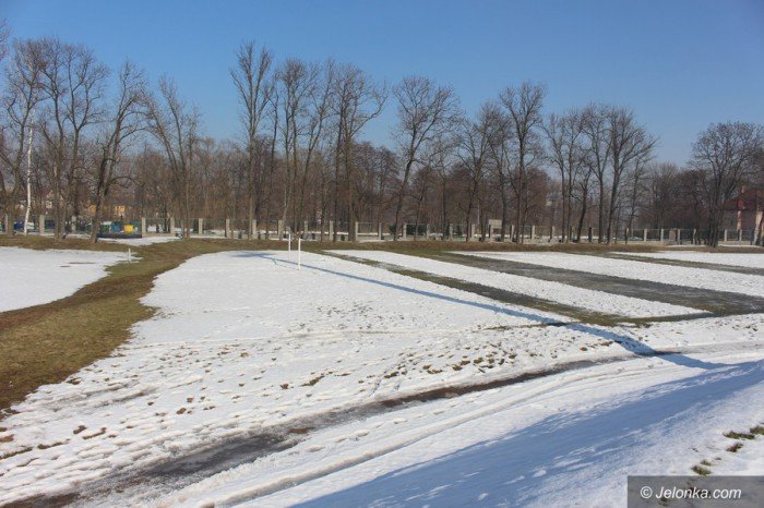 stadion-doczeka-sie-sztucznej-murawy-foto-67329