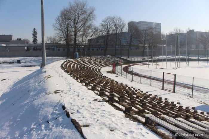 stadion-doczeka-sie-sztucznej-murawy-foto-67329