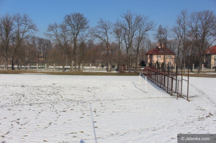stadion-doczeka-sie-sztucznej-murawy-foto-67329