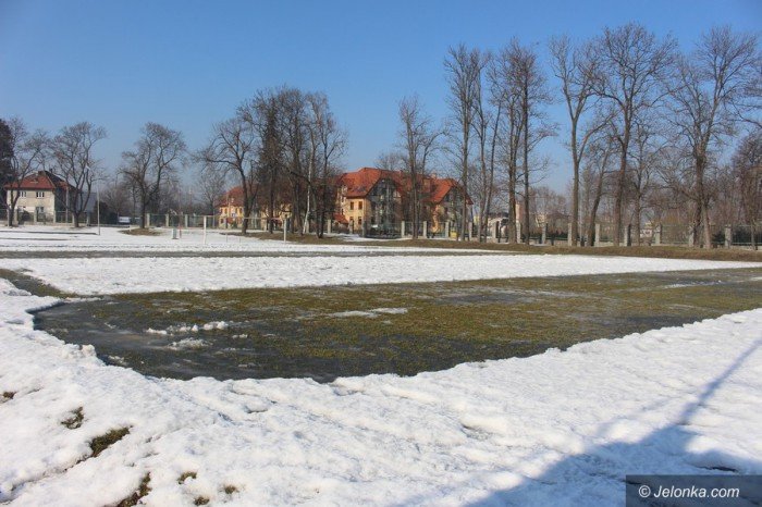 stadion-doczeka-sie-sztucznej-murawy-foto-67329