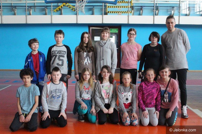 ferie-z-mosem-w-penej-obsadzie-foto-67340