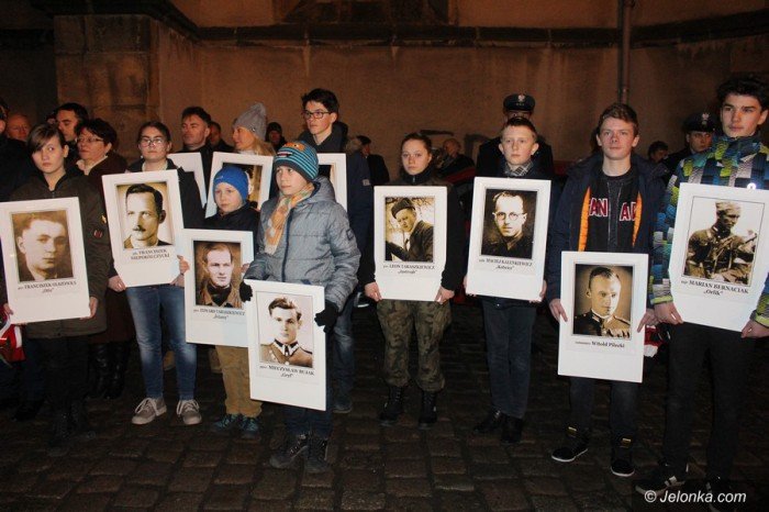 jeleniogorzanie-uczcili-pamiec-zonierzy-wykletych-foto-67558