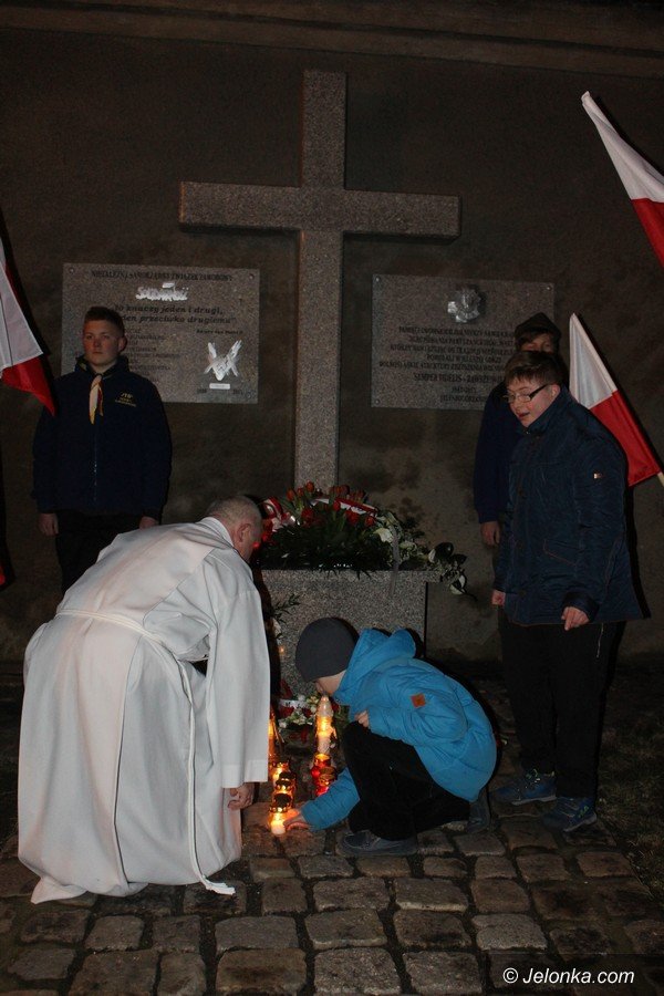 jeleniogorzanie-uczcili-pamiec-zonierzy-wykletych-foto-67558