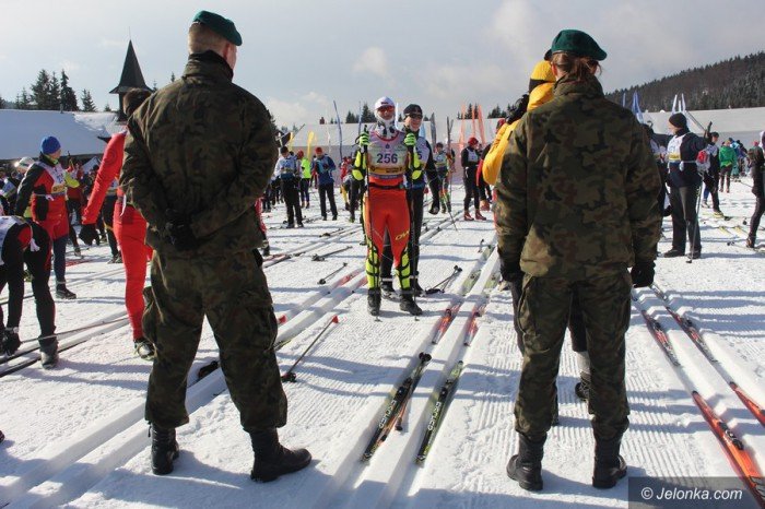 roza-yjak-triumfuje-w-piatkowym-biegu-piastow-foto-67589