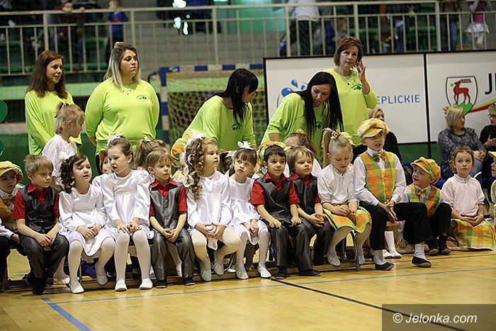 maluchy-wytanczyy-grad-zotych-medali-foto-video-67596