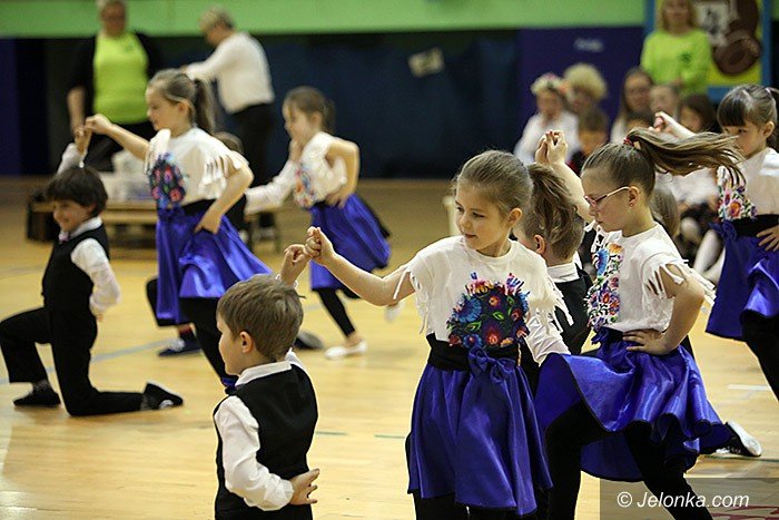 maluchy-wytanczyy-grad-zotych-medali-foto-video-67596