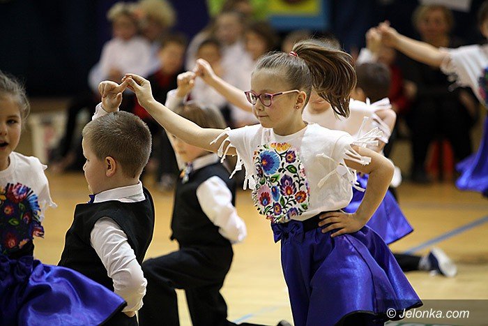 maluchy-wytanczyy-grad-zotych-medali-foto-video-67596