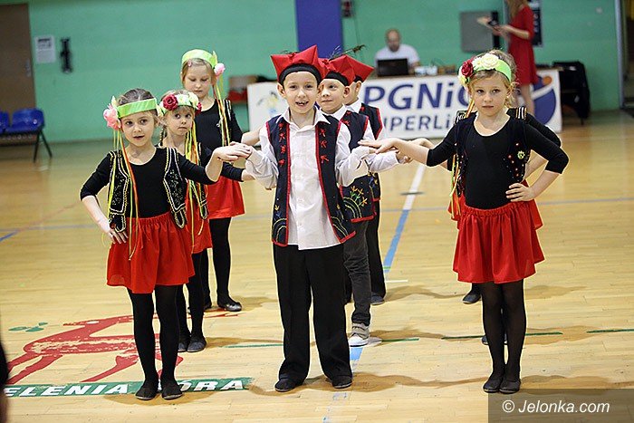 maluchy-wytanczyy-grad-zotych-medali-foto-video-67596