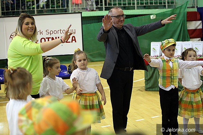 maluchy-wytanczyy-grad-zotych-medali-foto-video-67596