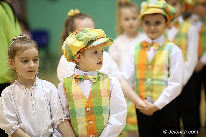 maluchy-wytanczyy-grad-zotych-medali-foto-video-67596