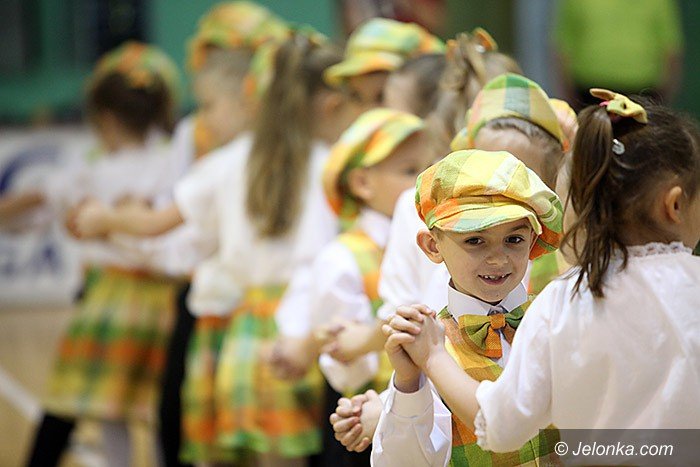 maluchy-wytanczyy-grad-zotych-medali-foto-video-67596