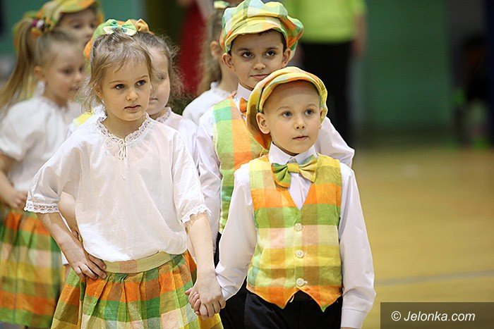 maluchy-wytanczyy-grad-zotych-medali-foto-video-67596