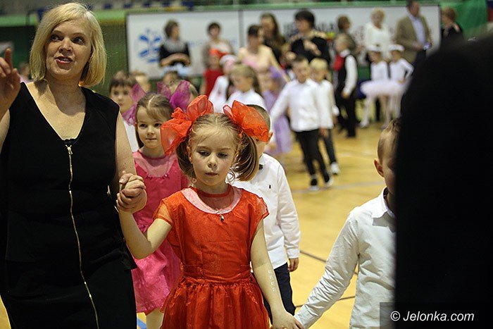 maluchy-wytanczyy-grad-zotych-medali-foto-video-67596