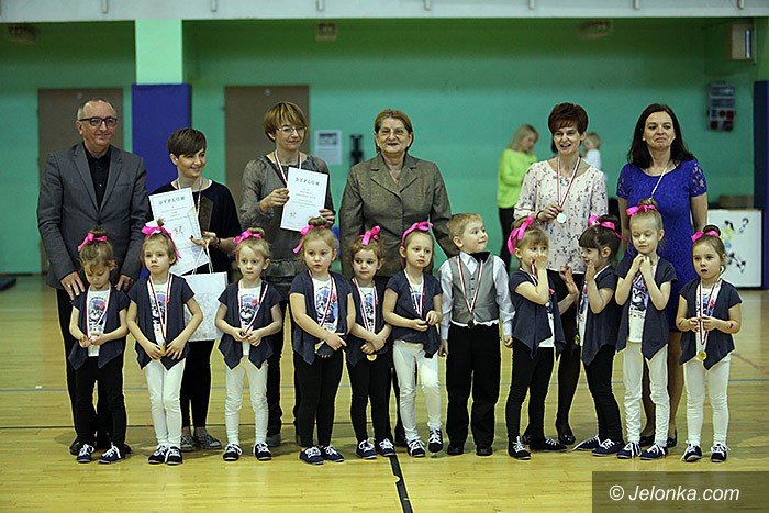 maluchy-wytanczyy-grad-zotych-medali-foto-video-67596