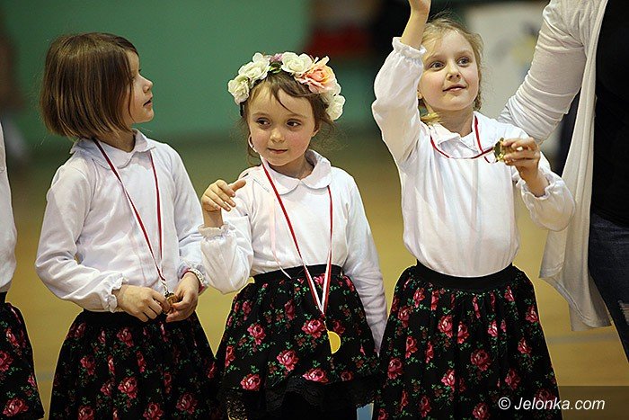maluchy-wytanczyy-grad-zotych-medali-foto-video-67596