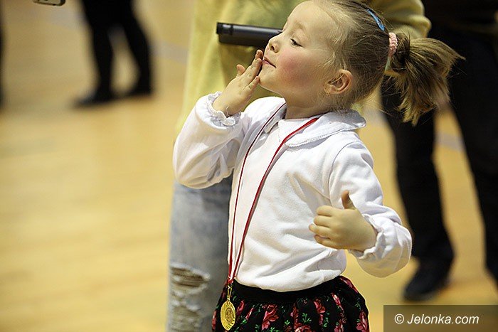maluchy-wytanczyy-grad-zotych-medali-foto-video-67596