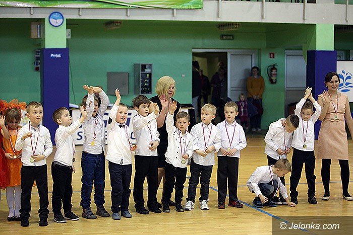 maluchy-wytanczyy-grad-zotych-medali-foto-video-67596