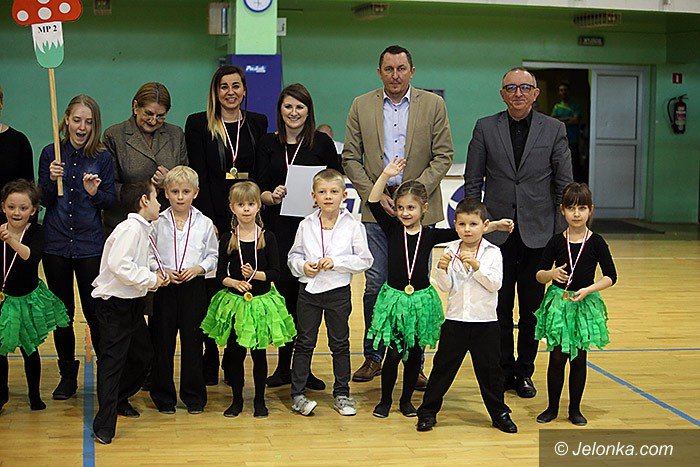 maluchy-wytanczyy-grad-zotych-medali-foto-video-67596
