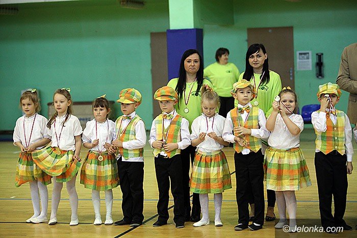 maluchy-wytanczyy-grad-zotych-medali-foto-video-67596