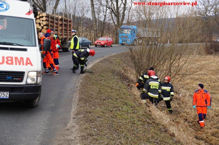 wypadek-pod-pisarzowicami-w-akcji-smigowiec-foto-67615