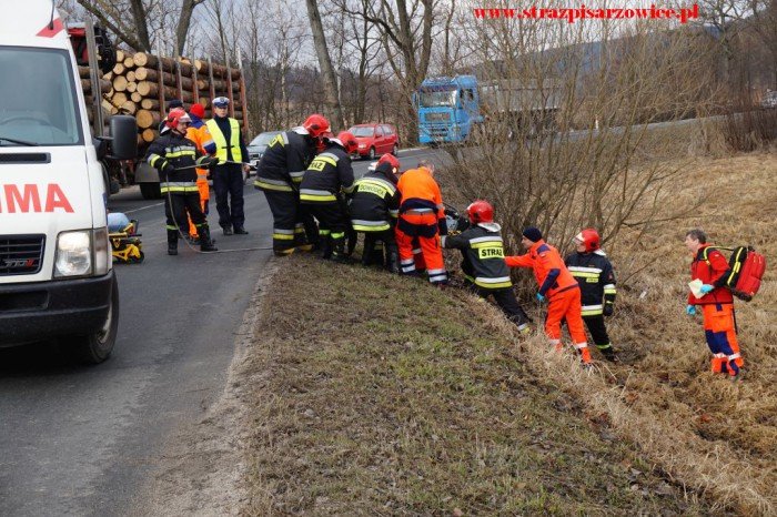 wypadek-pod-pisarzowicami-w-akcji-smigowiec-foto-67615