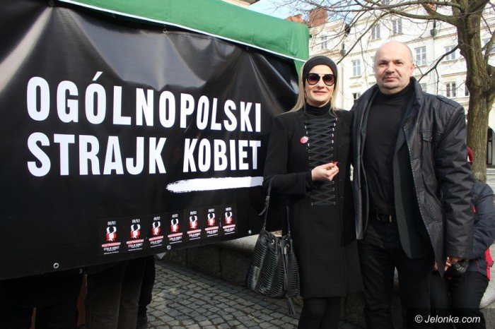 manifestacja-w-obronie-praw-kobiet-foto-67662