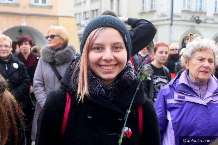 manifestacja-w-obronie-praw-kobiet-foto-67662