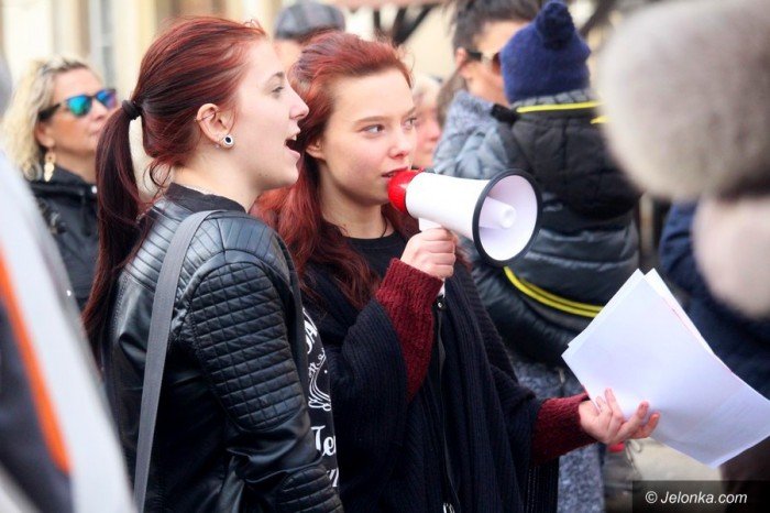 manifestacja-w-obronie-praw-kobiet-foto-67662