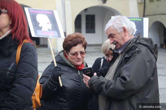 manifestacja-w-obronie-praw-kobiet-foto-67662