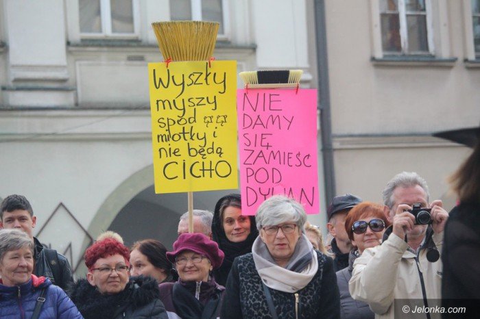 manifestacja-w-obronie-praw-kobiet-foto-67662