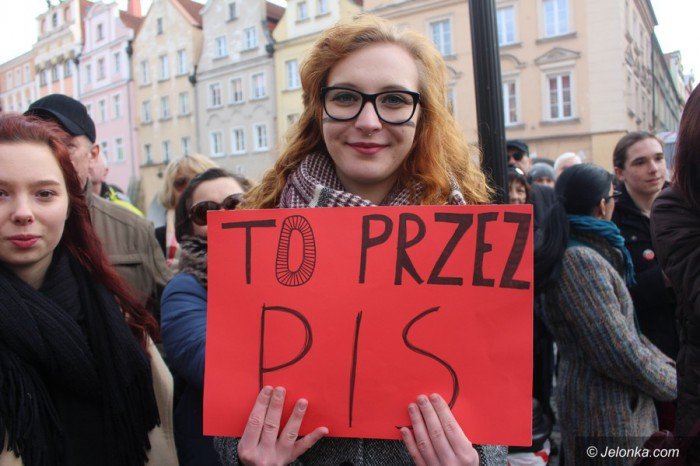 manifestacja-w-obronie-praw-kobiet-foto-67662