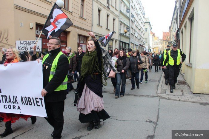 manifestacja-w-obronie-praw-kobiet-foto-67662