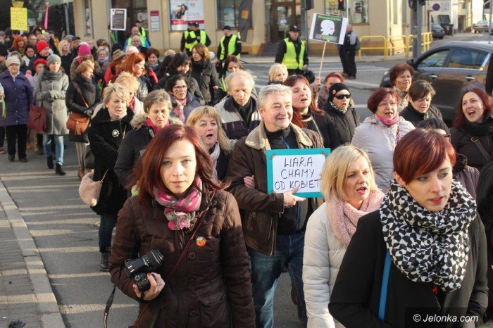manifestacja-w-obronie-praw-kobiet-foto-67662