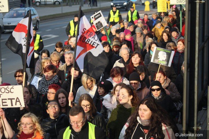 manifestacja-w-obronie-praw-kobiet-foto-67662