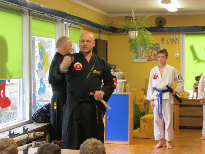 przedszkolaki-z-13-gosciy-zawodnikow-jujitsu-foto-67675
