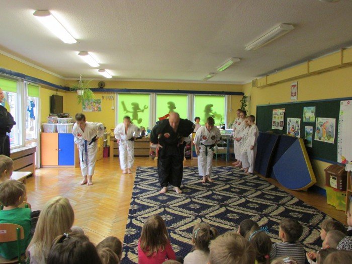 przedszkolaki-z-13-gosciy-zawodnikow-jujitsu-foto-67675