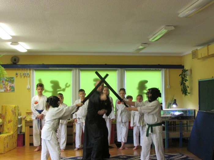 przedszkolaki-z-13-gosciy-zawodnikow-jujitsu-foto-67675