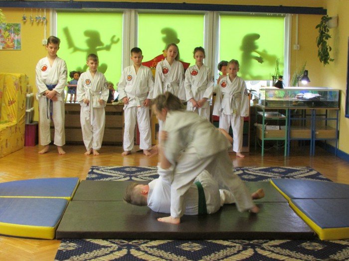 przedszkolaki-z-13-gosciy-zawodnikow-jujitsu-foto-67675