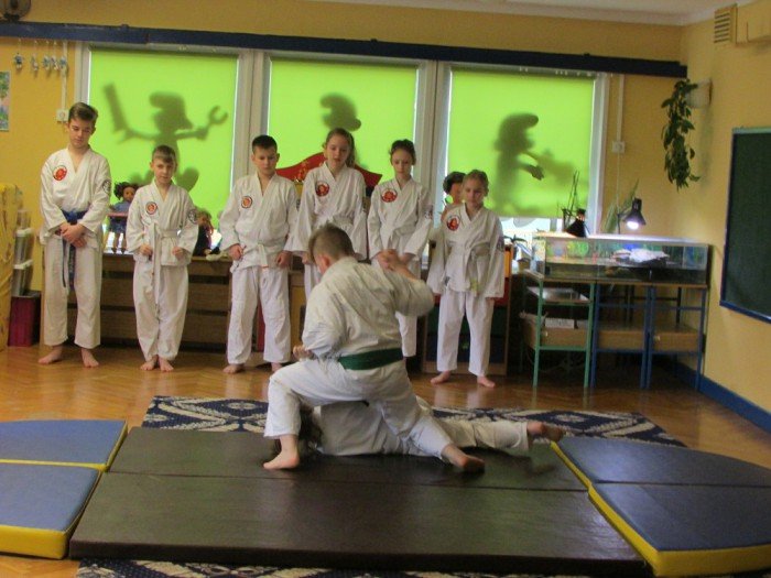 przedszkolaki-z-13-gosciy-zawodnikow-jujitsu-foto-67675