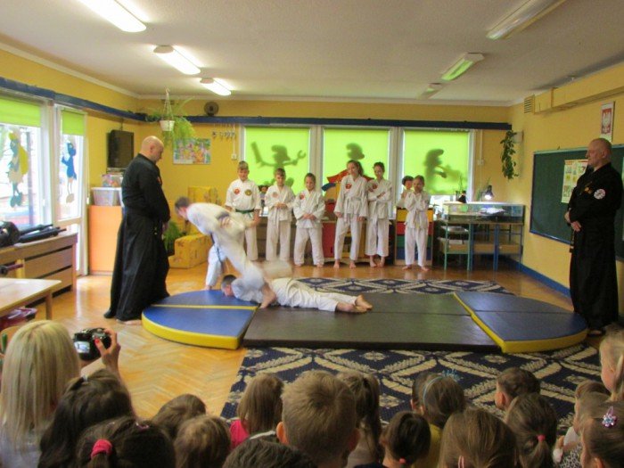 przedszkolaki-z-13-gosciy-zawodnikow-jujitsu-foto-67675