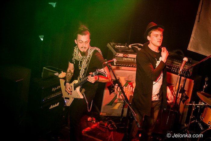 punkowe-brzmienia-w-sali-novej-foto-67702