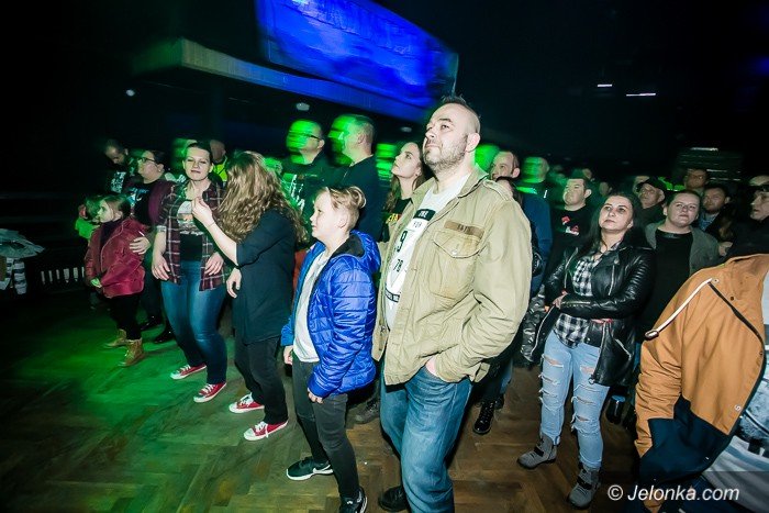 punkowe-brzmienia-w-sali-novej-foto-67702